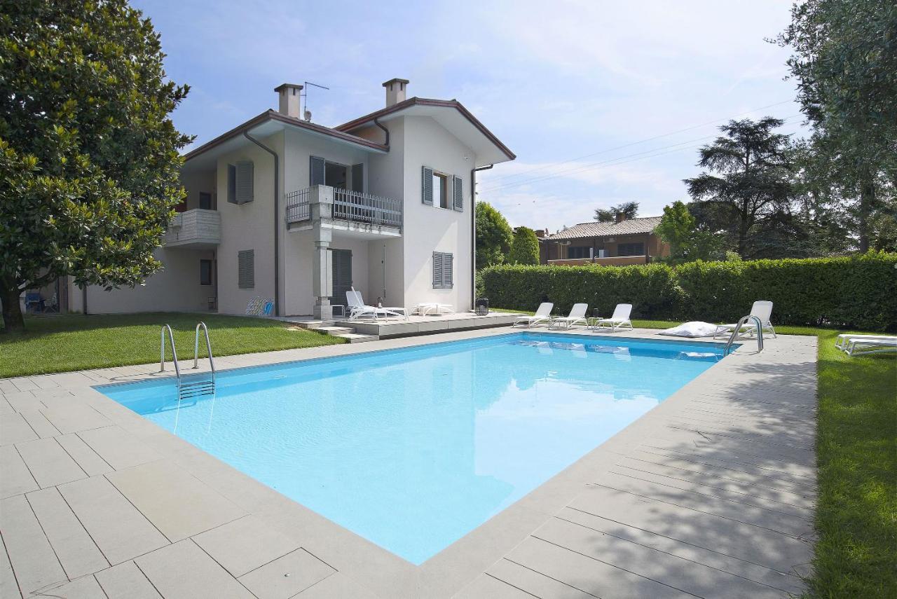 Baseventuno 4 Bilocale Lägenhet Sirmione Exteriör bild