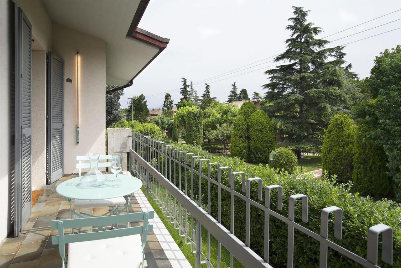Baseventuno 4 Bilocale Lägenhet Sirmione Exteriör bild